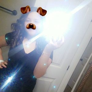 Meet your Posher, Kathia